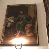 Passeggiamo sul pavimento in marmo chiaro, osservando sul lato destro del luogo di culto tre manufatti. Il primo � un dipinto del 1826 di Michele Tatulli che riproduce San Marco intento a scrivere e il suo consueto felino accucciato sotto il tavolo